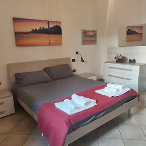 Casa Carlo With Parking Near The Center Apartment